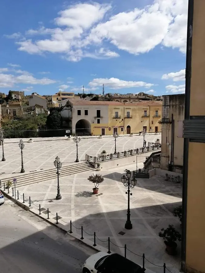 Montalbano House - Casa Vacanze Santa Margherita di Belice